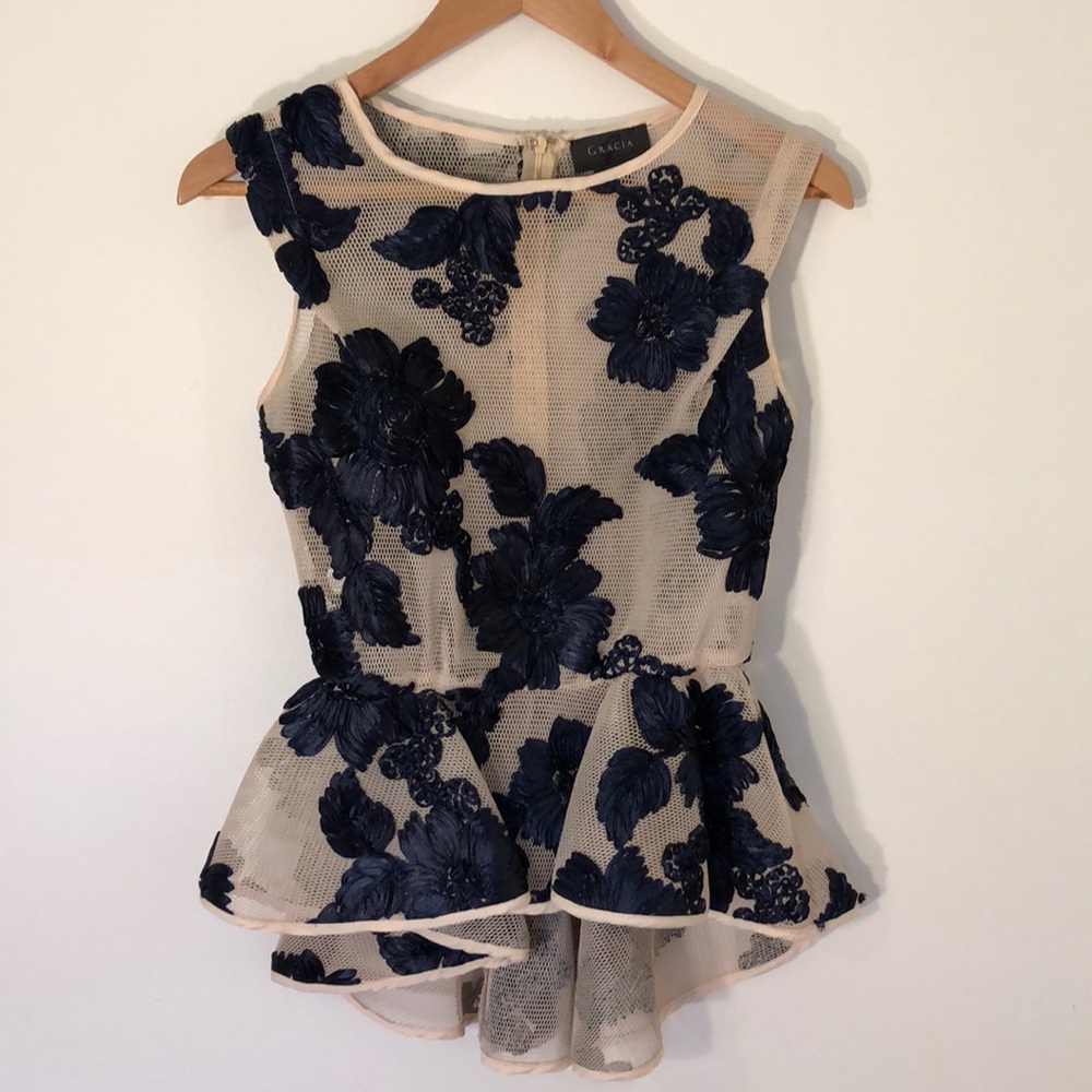 Beautiful T-shirt - flower